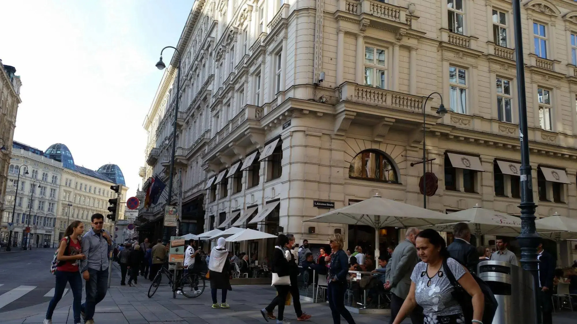 Goldfisch Apartment Vienna Opera House