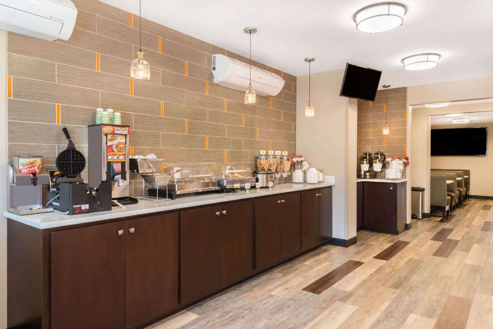 Hawthorn Suites by Wyndham Louisville North