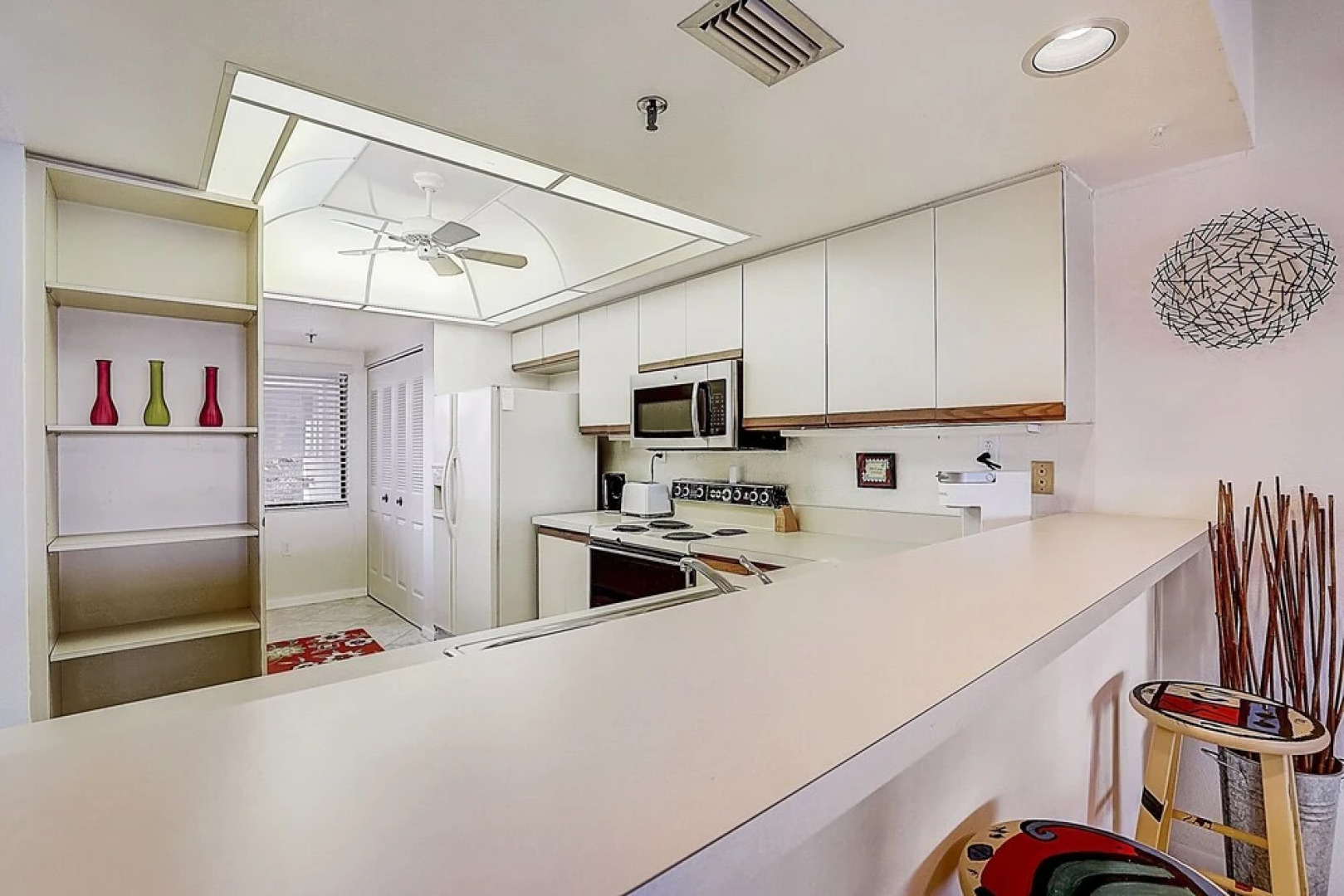 Buttonwood Bliss 2 Bedroom Condo by RedAwning