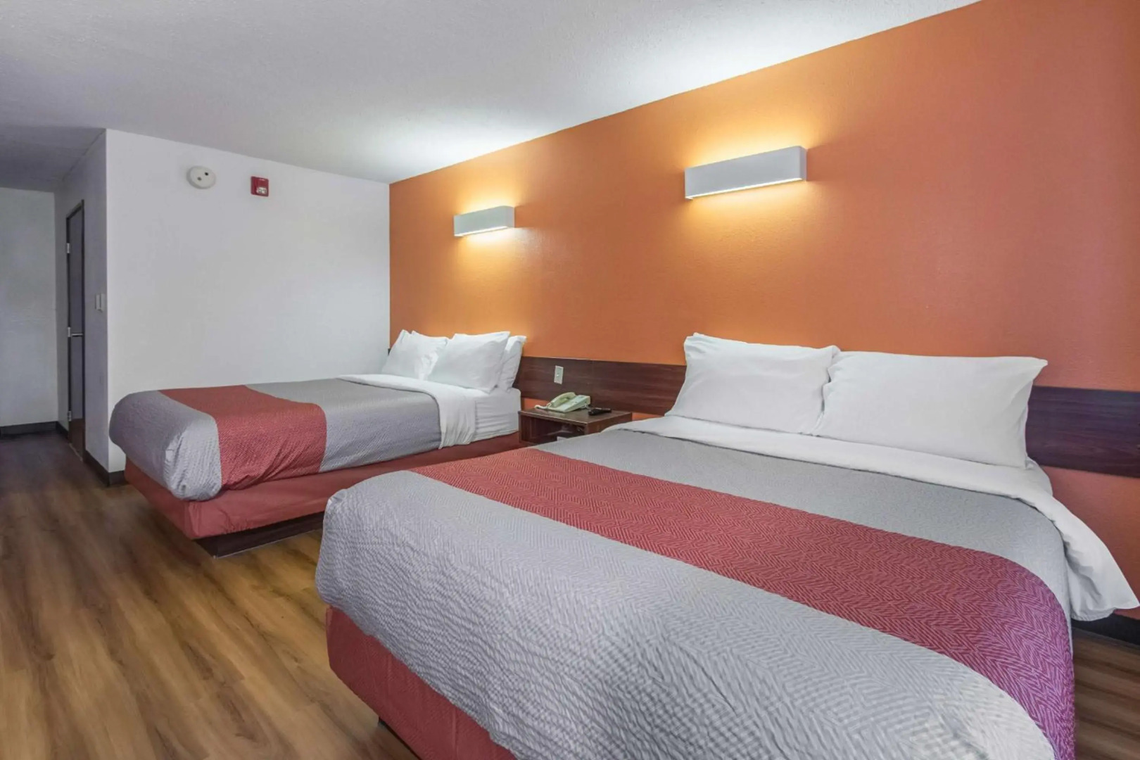 Microtel Inn & Suites by Wyndham Cleveland Streetsboro