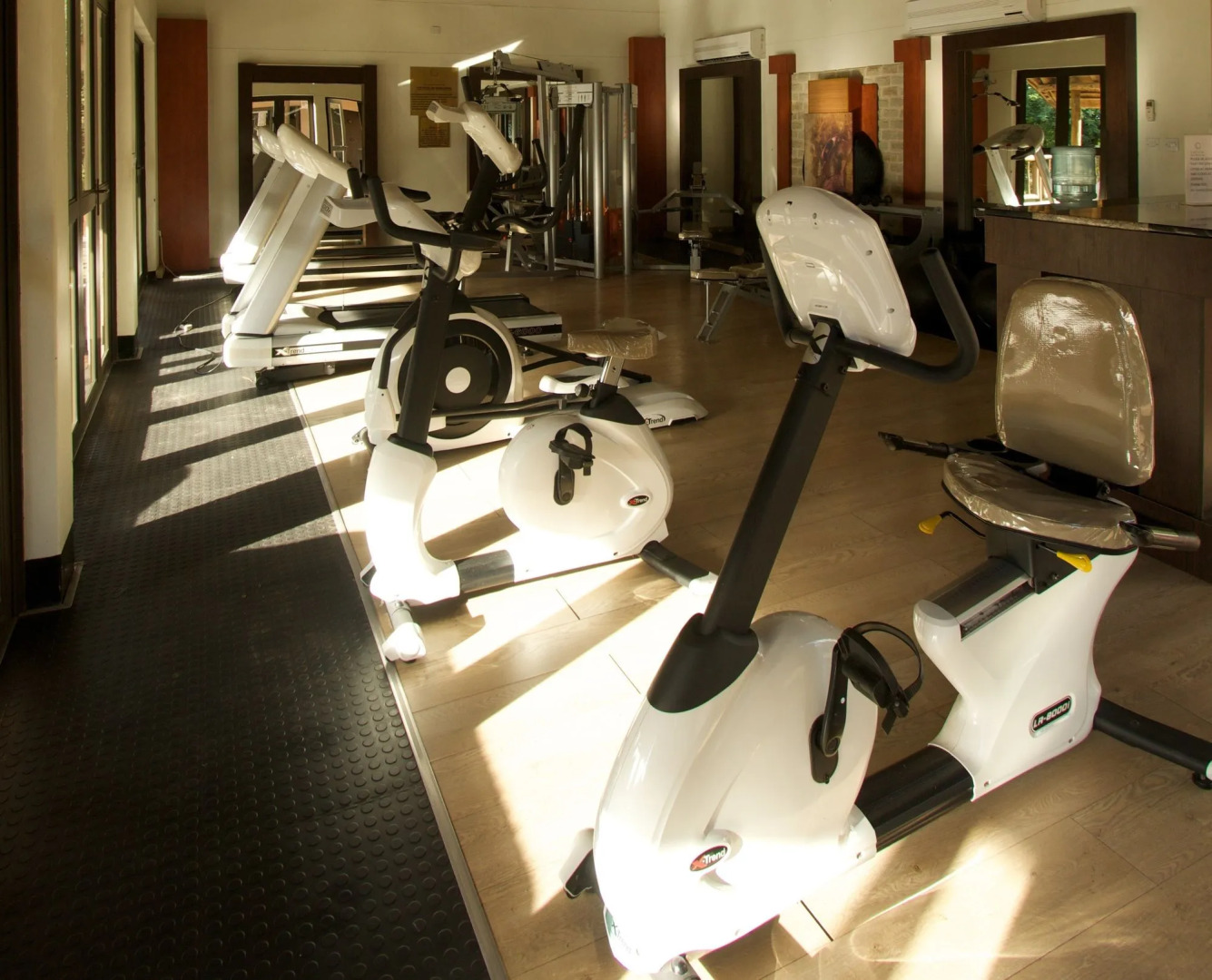 Cresta Mowana Safari Resort & Spa