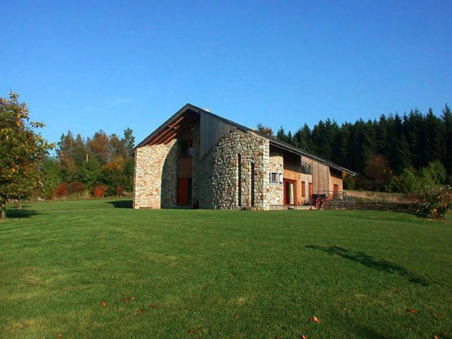 Large Home With Sauna, Ovifat