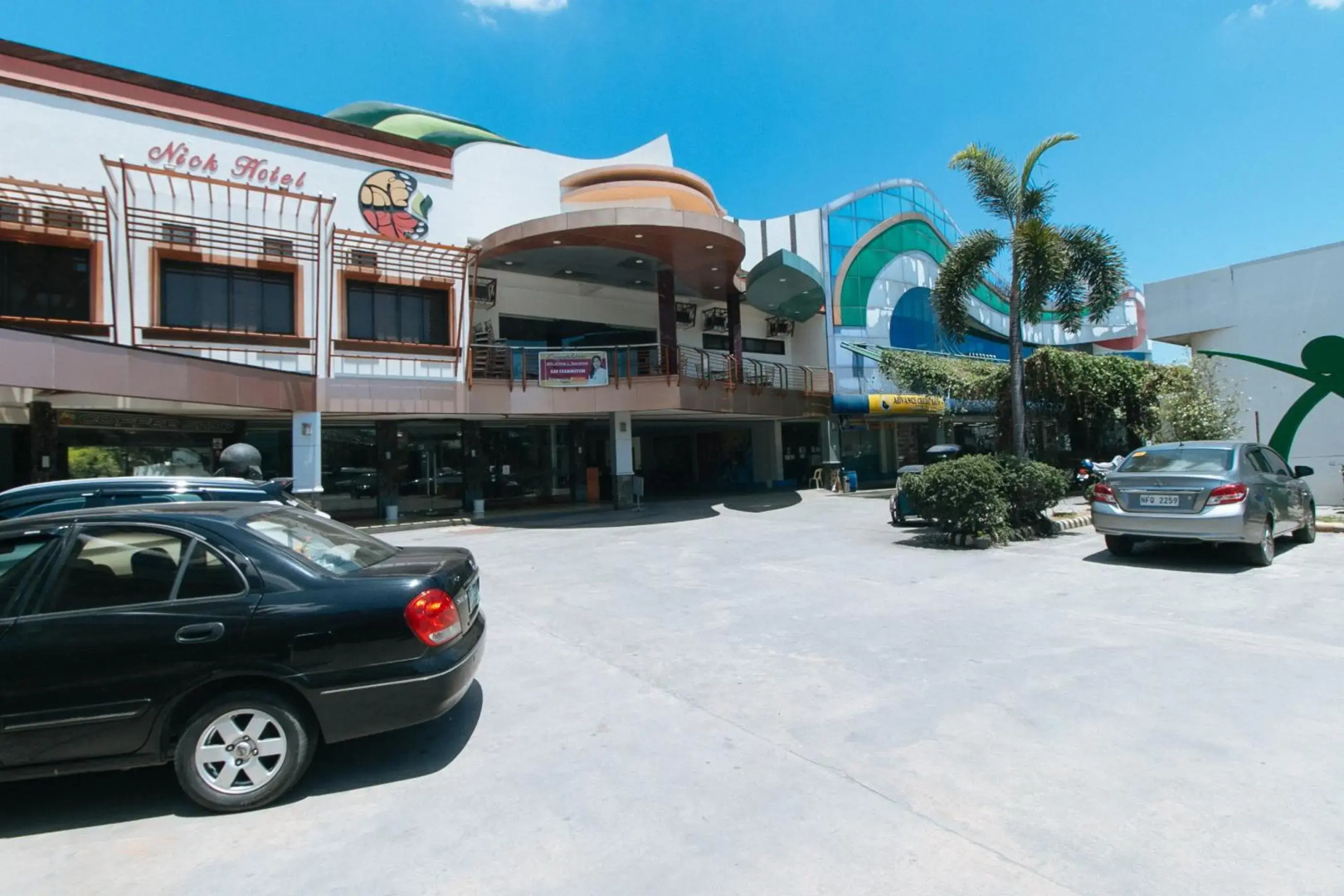 RedDoorz Premium @ Nick Hotel Gerona Tarlac