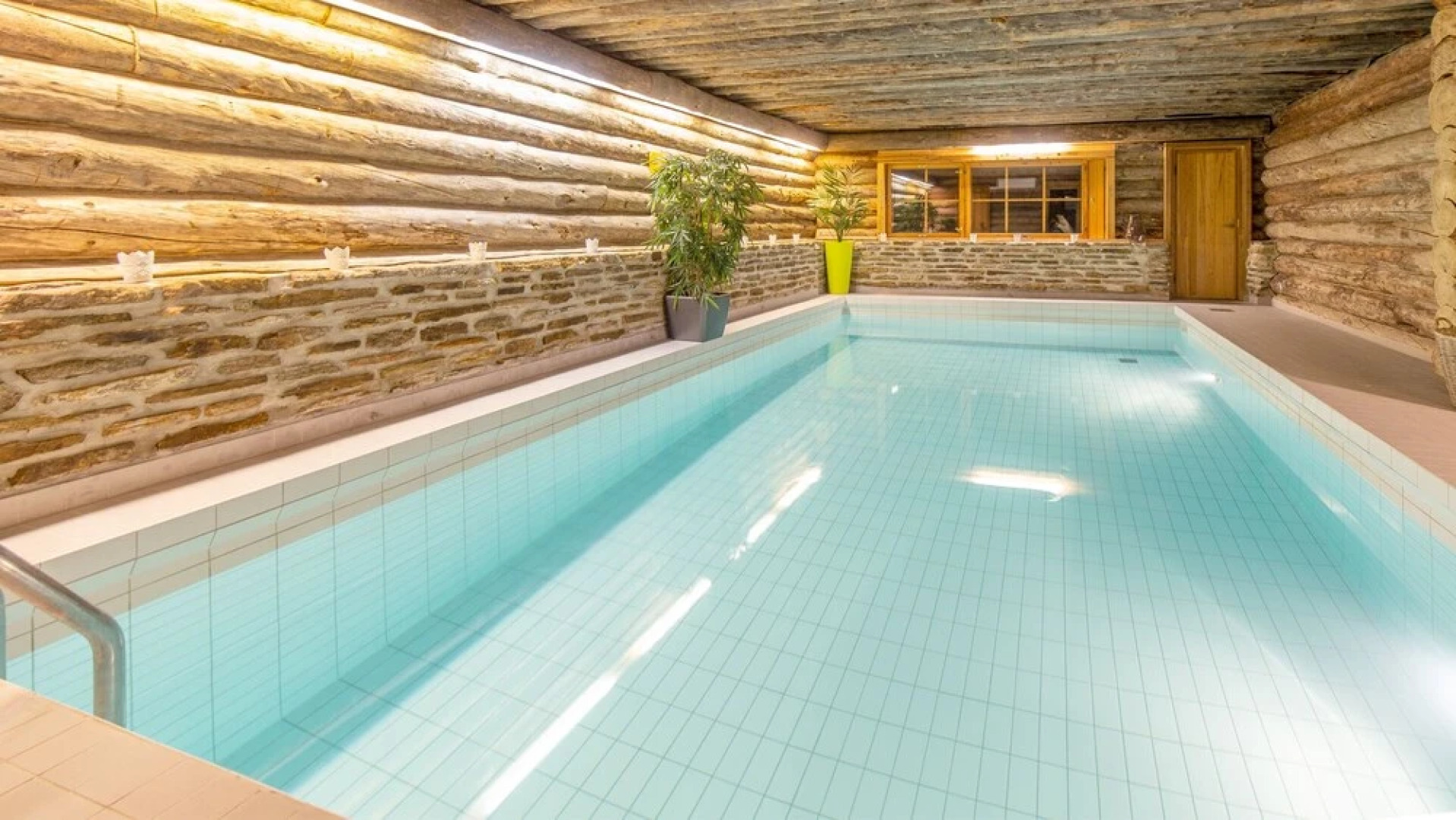 Kuukkeli Log Houses Aurora Resort