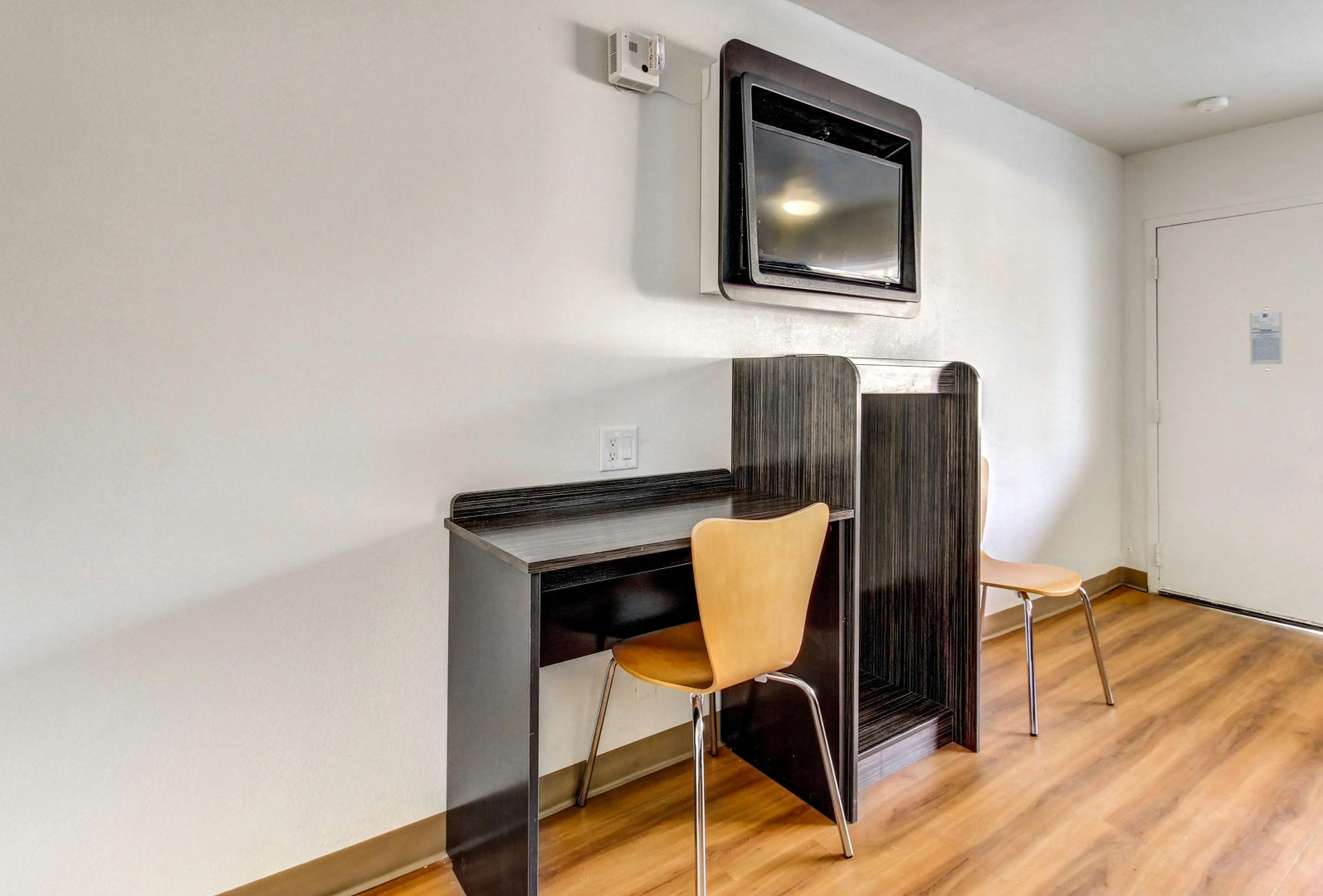 Motel 6 Waco, TX - Lacy Lakeview