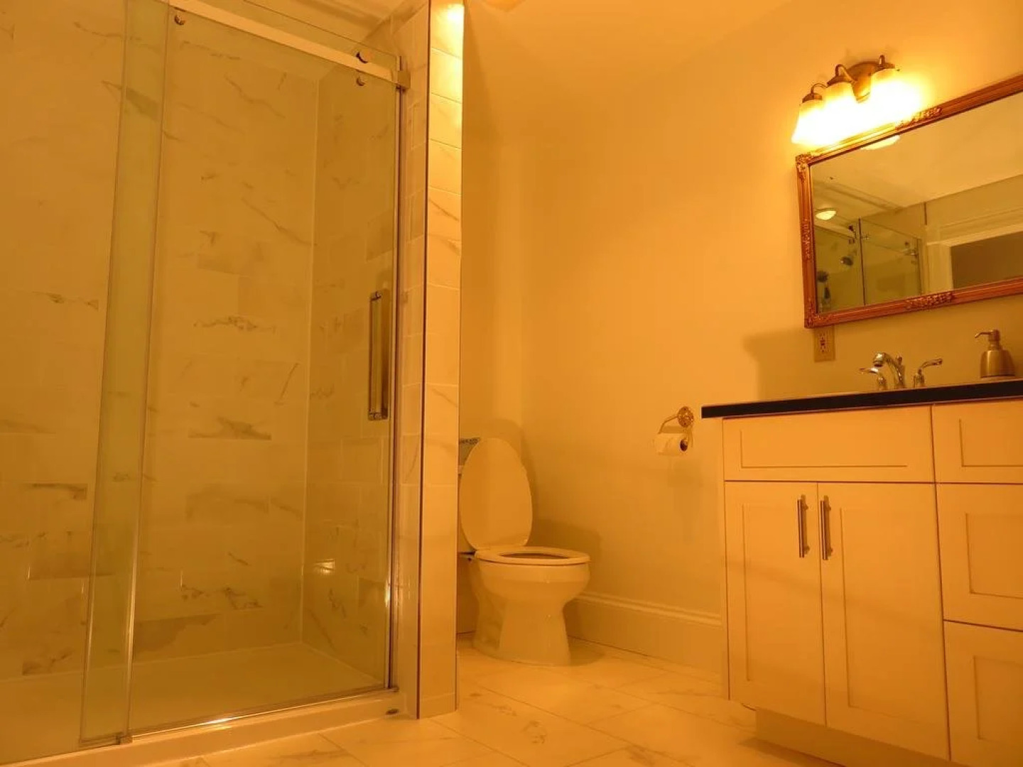 The Tuna Blue Inn and Restaurant