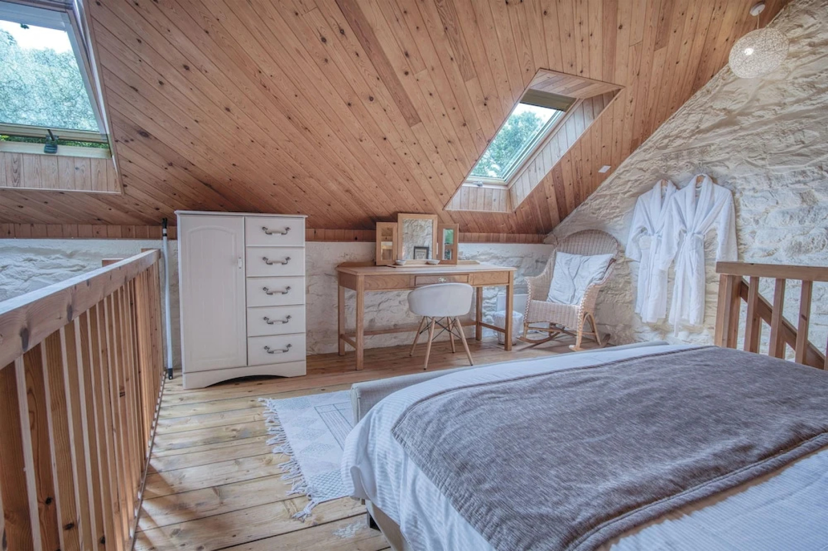 The Apple Store - 1 Bedroom Cottage - St Ishmael's