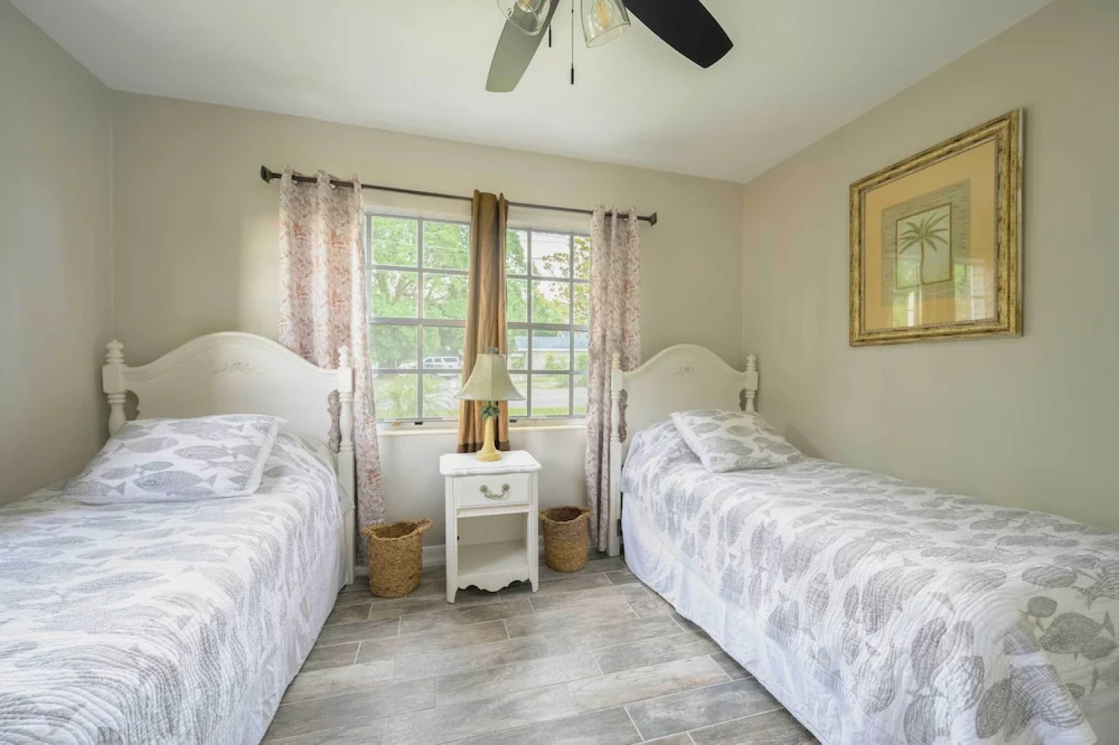 Hook, Line & Leisure: Lakefront Gem, 2 Mi to Dtwn