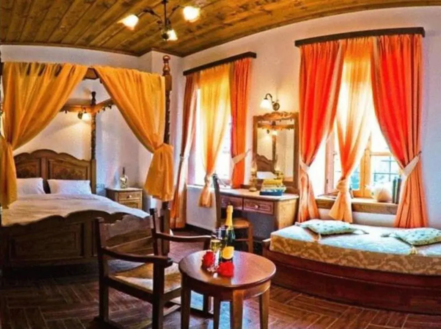 Heliodora Superior Triple Room 5