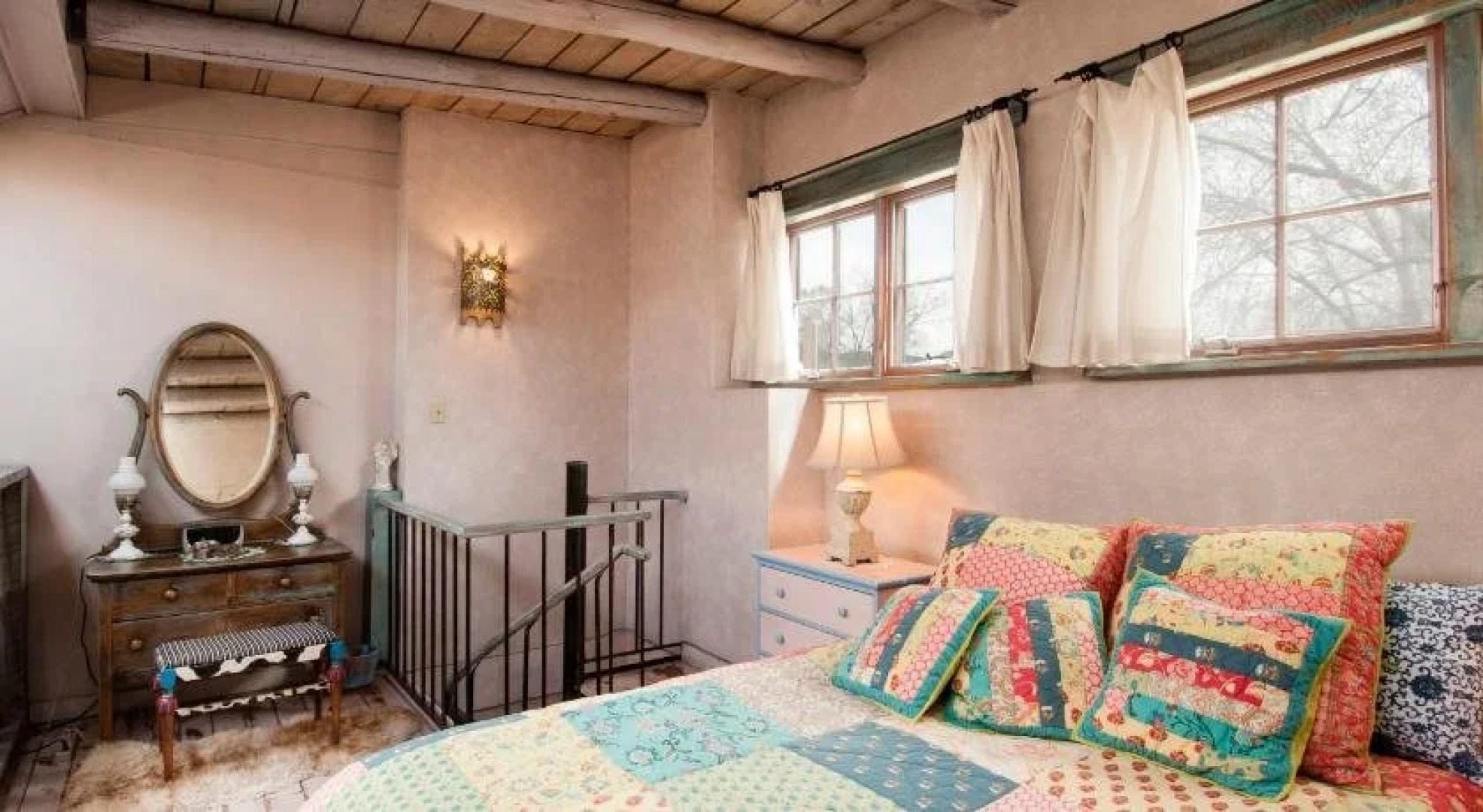 Inger Jirby Gallery & Guest Houses