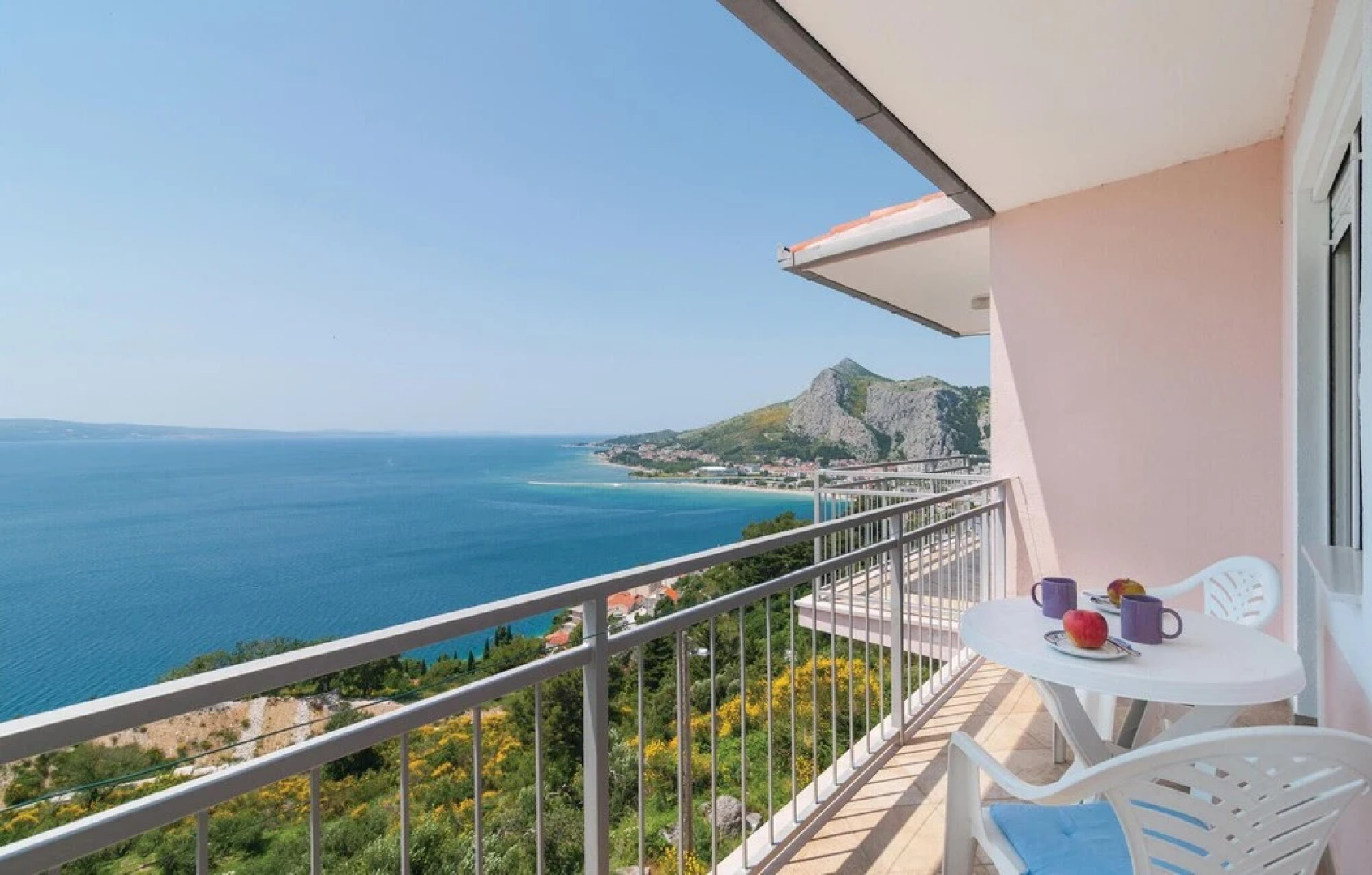 Beautiful Home in Omis With Wifi and 8 Bedrooms