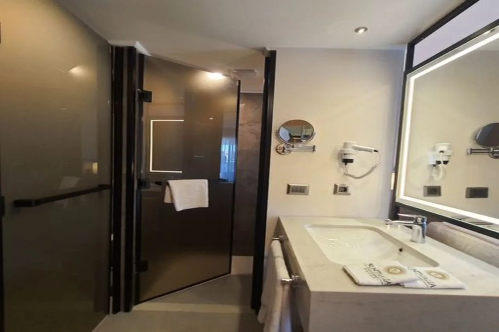 Sunthalia Hotels & Resorts