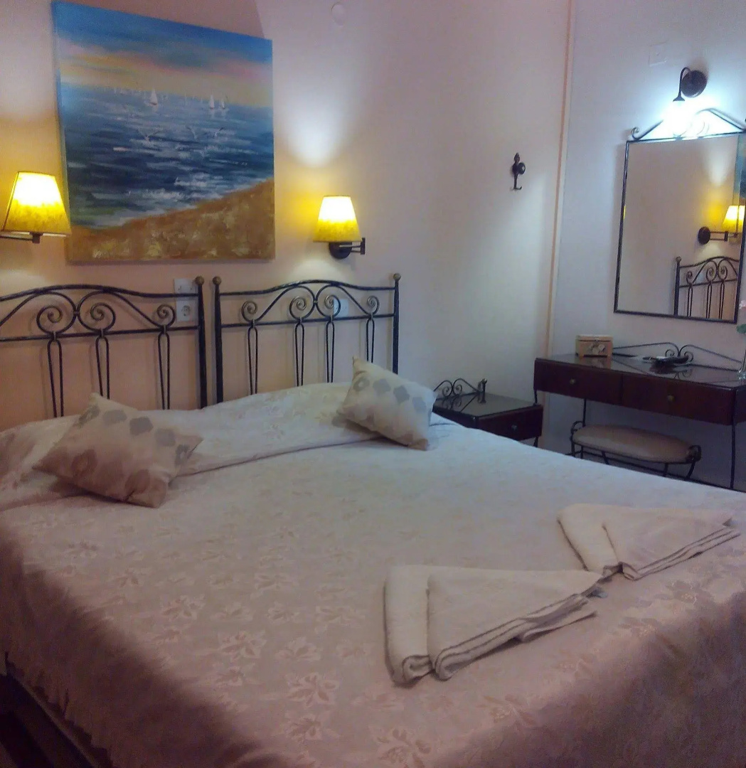 Sunset Studios & Apartments - Adults Only