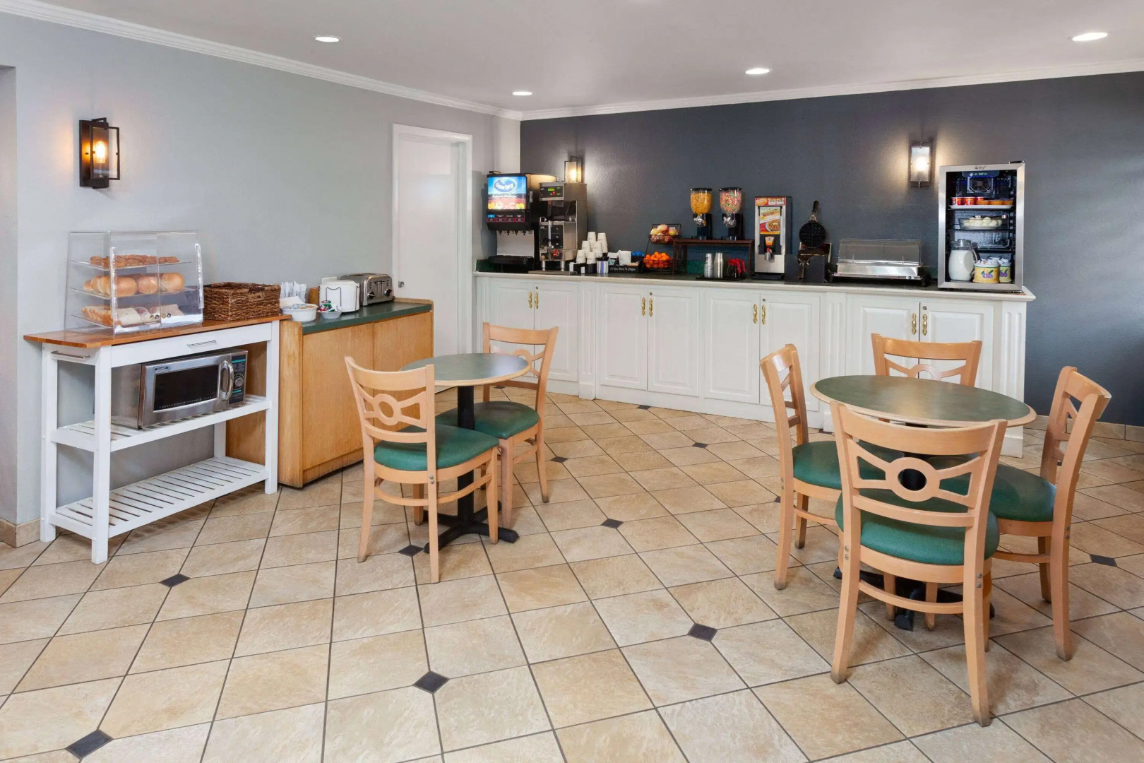 La Quinta Inn by Wyndham Cleveland Independence