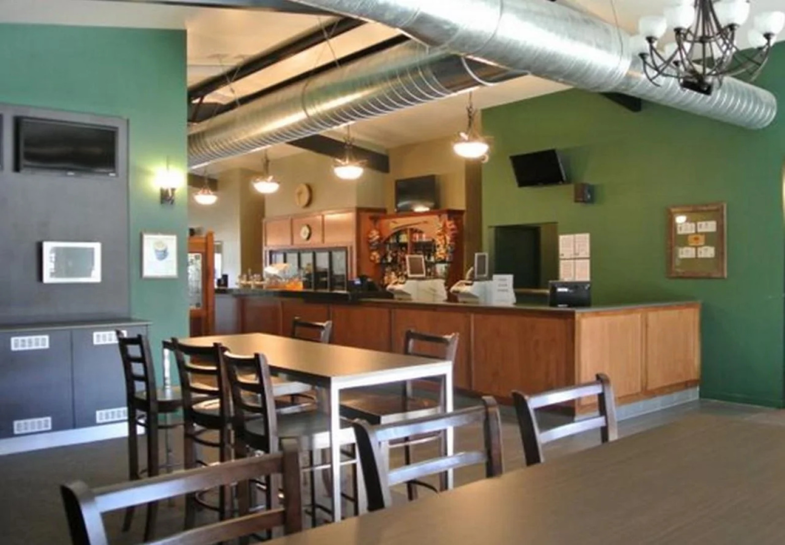 Dooleys Springsure Tavern and Motel