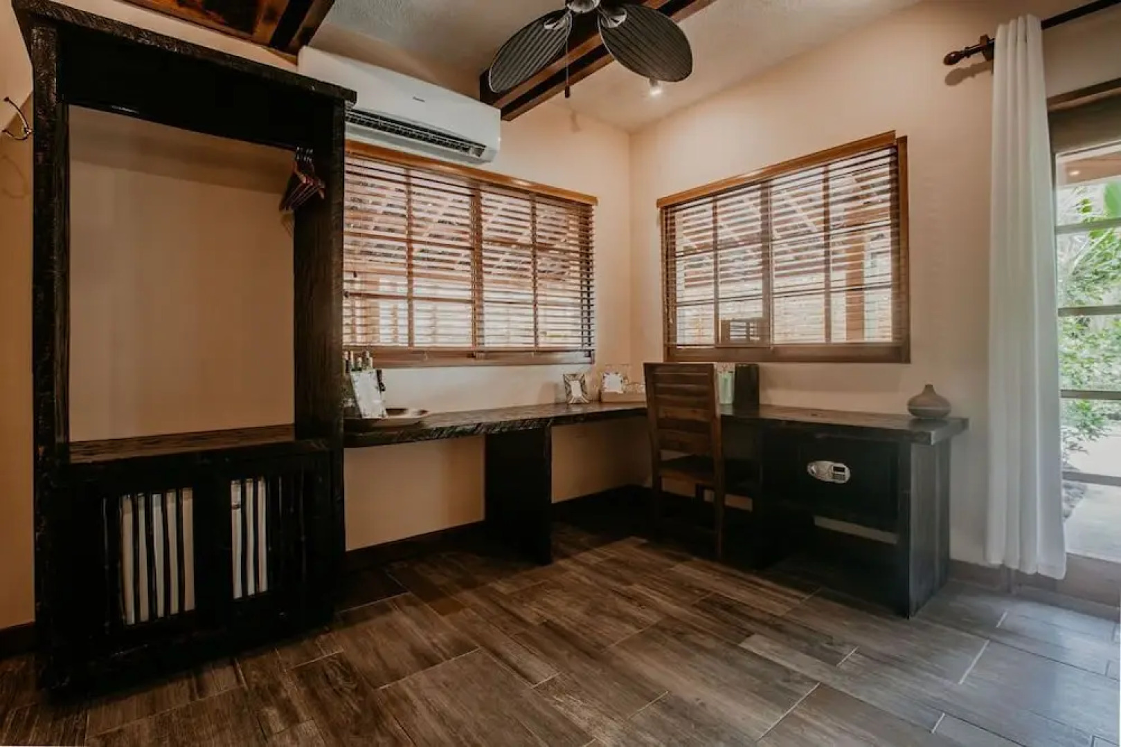 Sansara Surf and Yoga Resort - Retreat