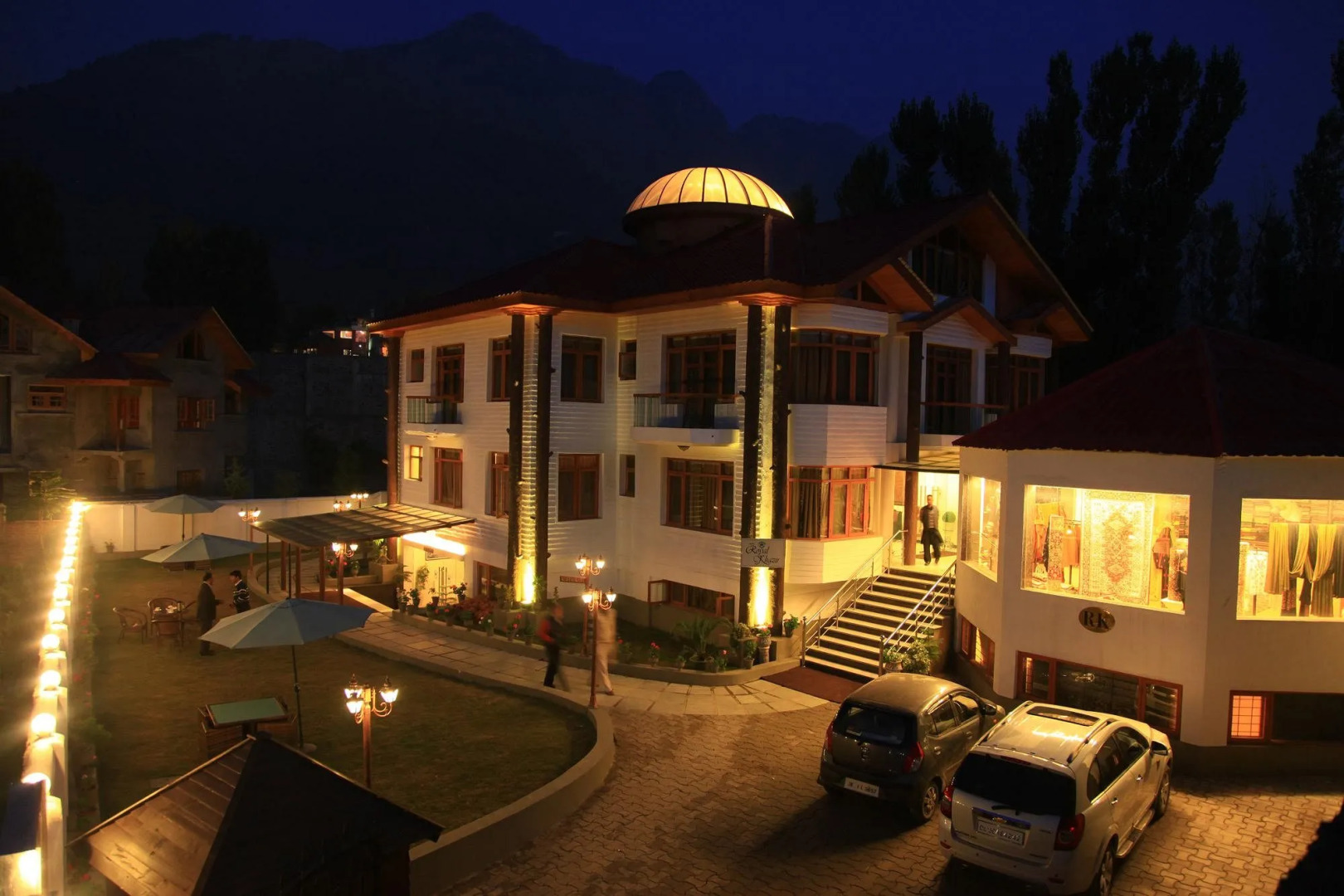 Royal Khazir Boutique