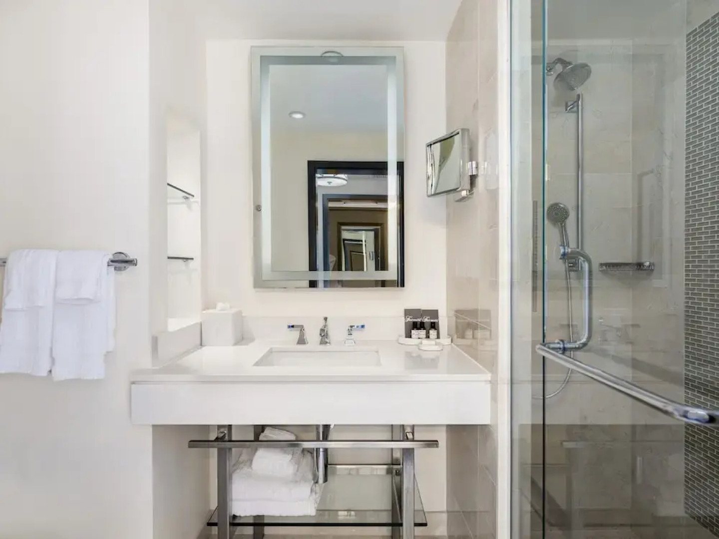 Hamilton Princess - Fairmont Gold Experience