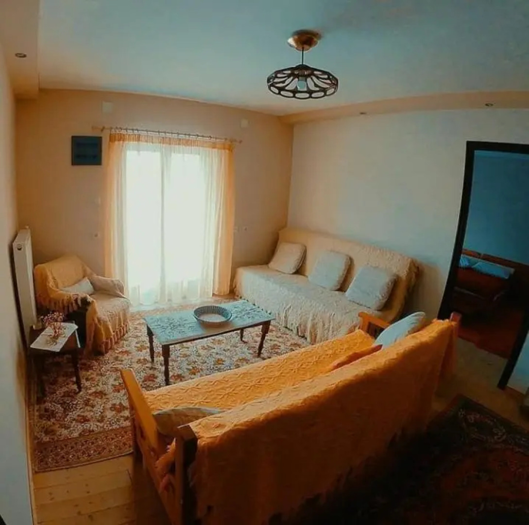 Sklithro's stonehouse