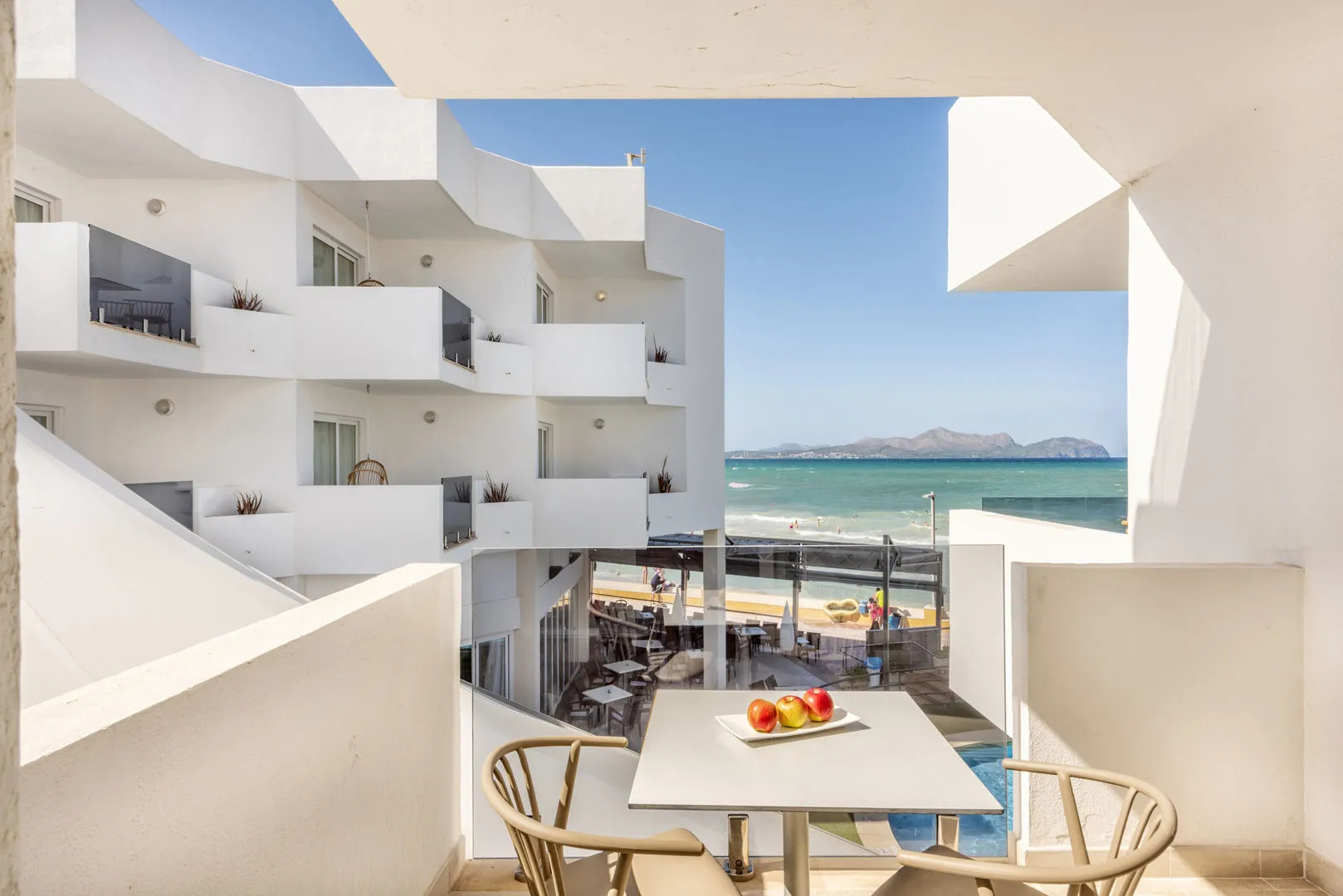 Отель THB Gran Bahia Hotel and Apartments