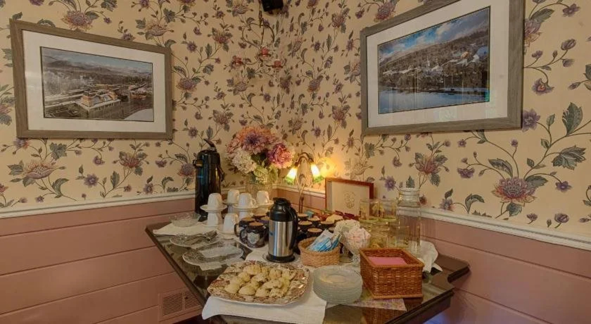 The Buttonwood Inn on Mt. Surprise