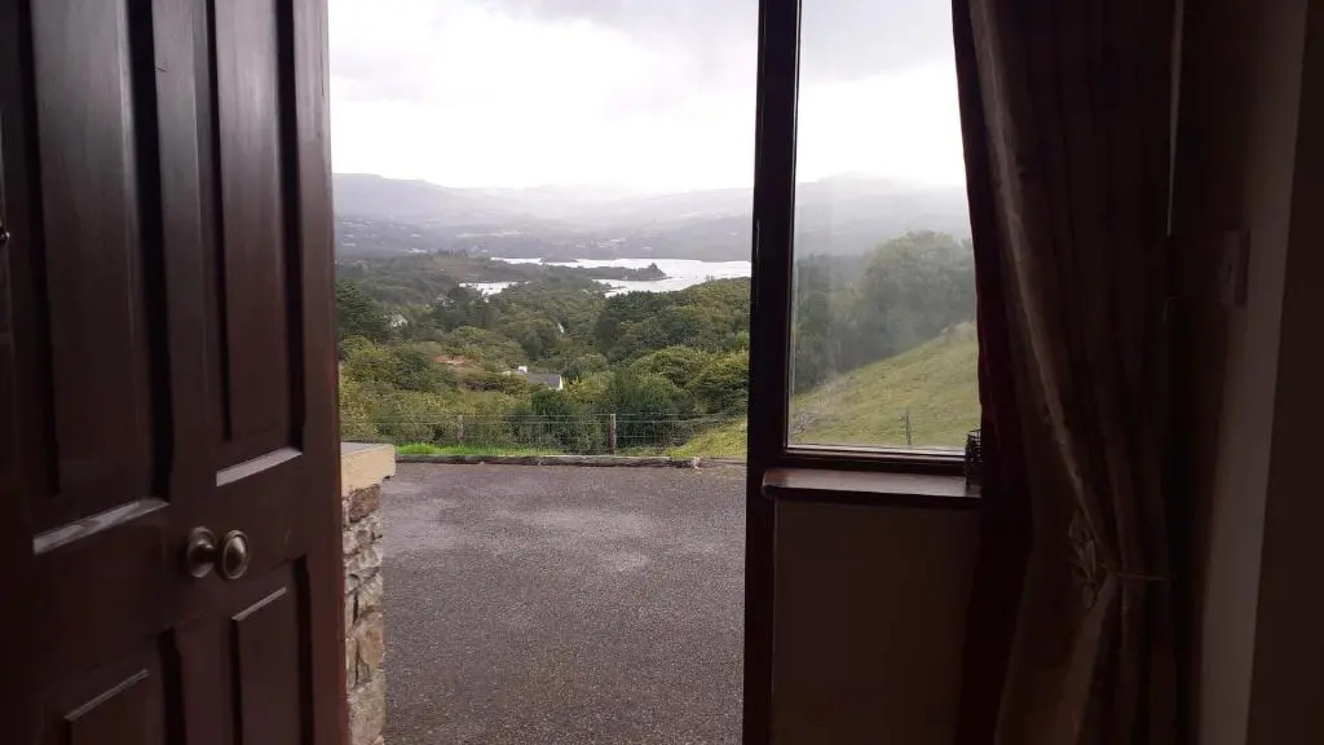 Cuckoo Tree House, Glengarriff, Beara Peninsula