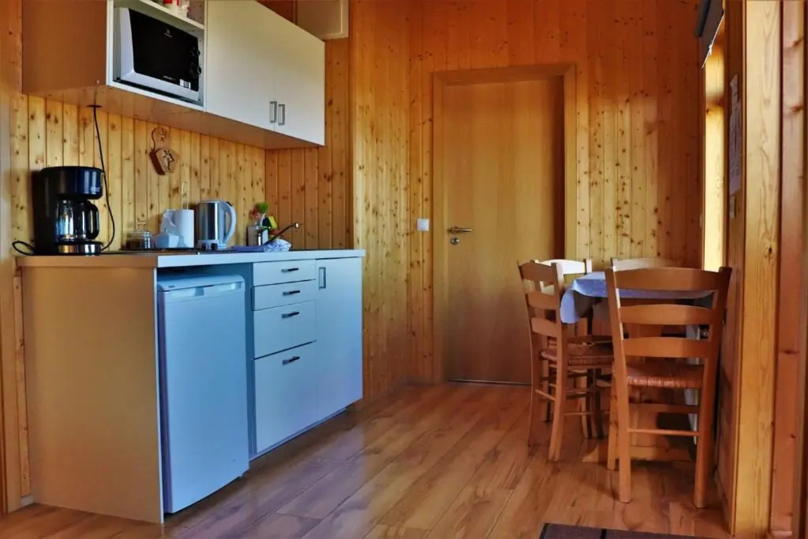 Fossatún Sunset Cottage