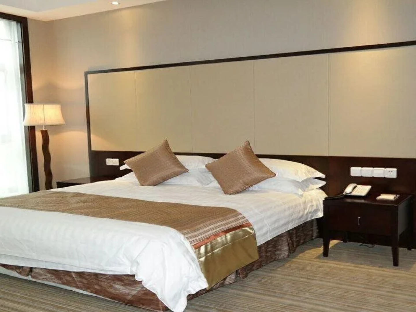 Qingdao Bauhinia Garden Hotel