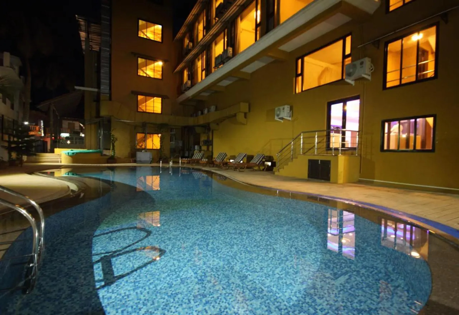 De Baga Deck Comforts