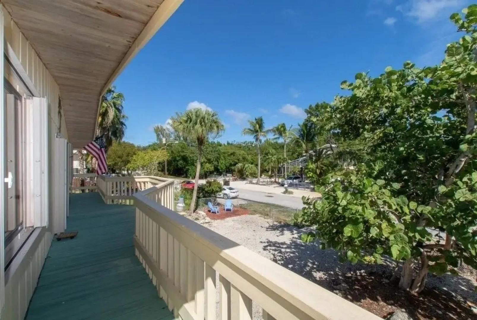 Beautiful Updated Stilted Home Makes For A Super Getaway. 3 Bedroom Home by RedAwning