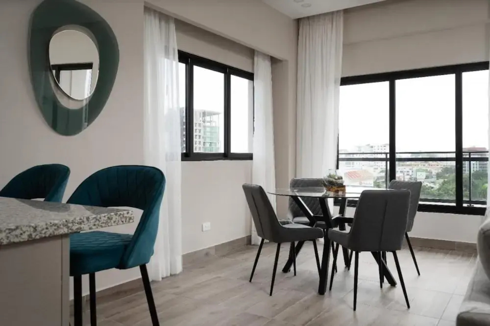 Breakfast Included - 2 Bedrooms - RL1 707