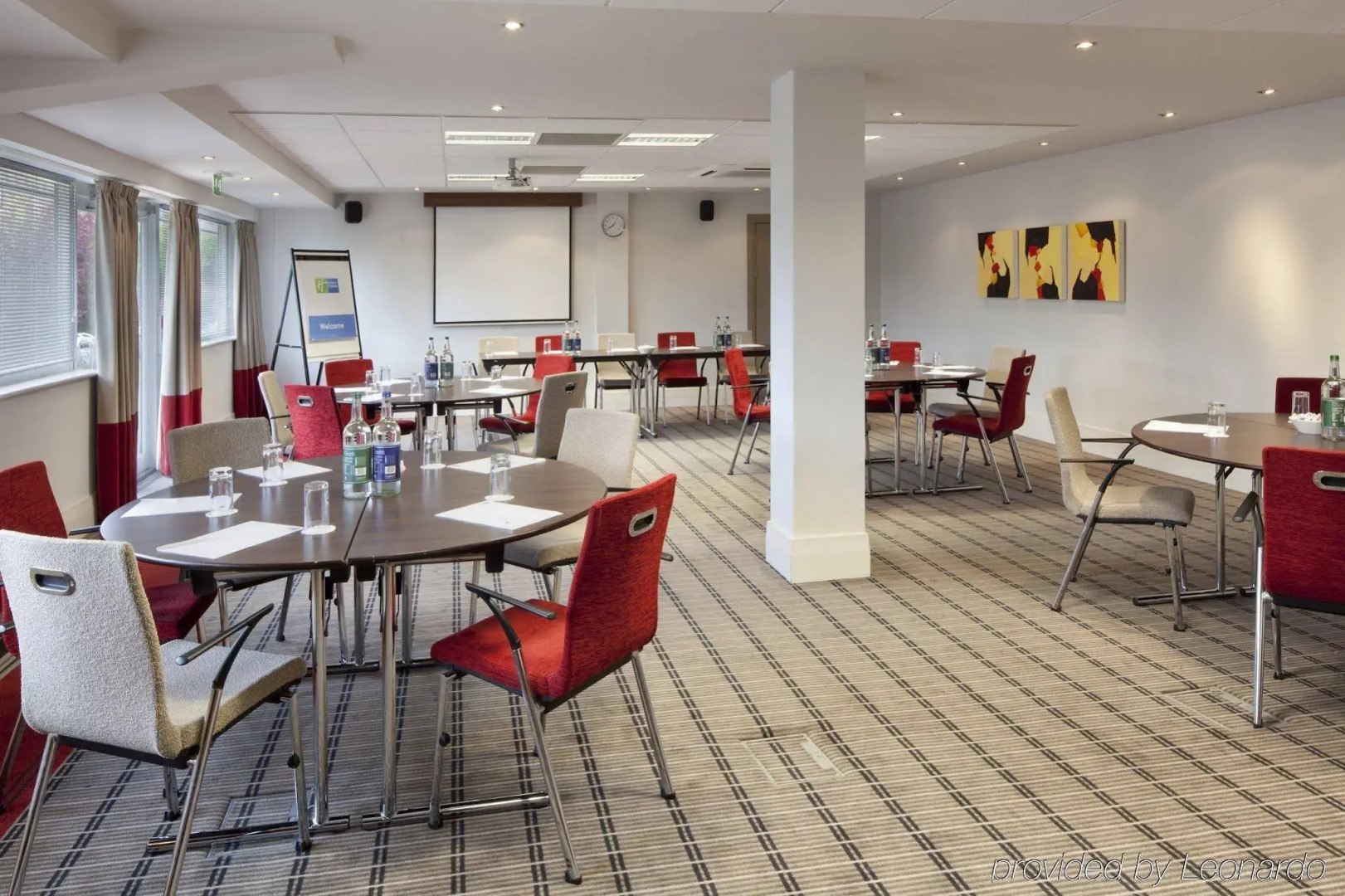 Holiday Inn Express Northampton - South by IHG