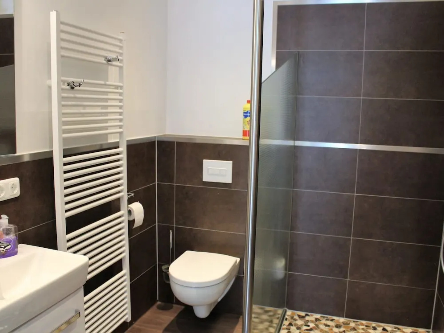 Modern Holiday Home Near Sea in Neuhaus