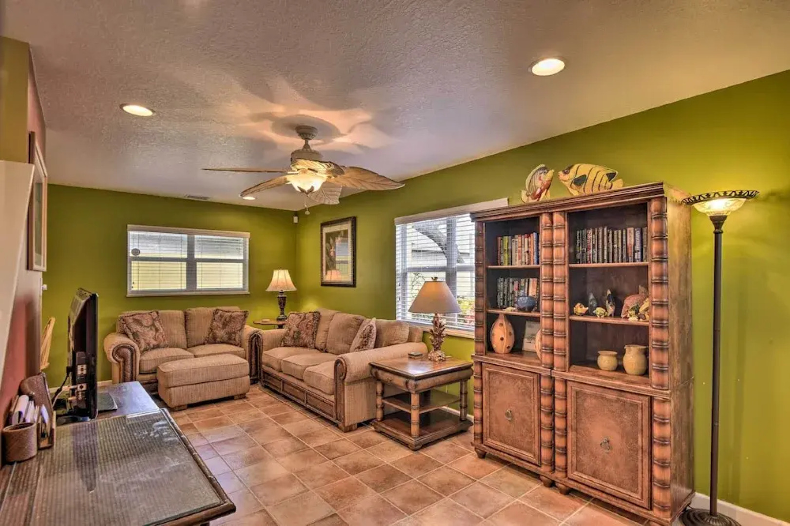 Sunny Cocoa Beach Escape w/ Bikes, Walk to Beach