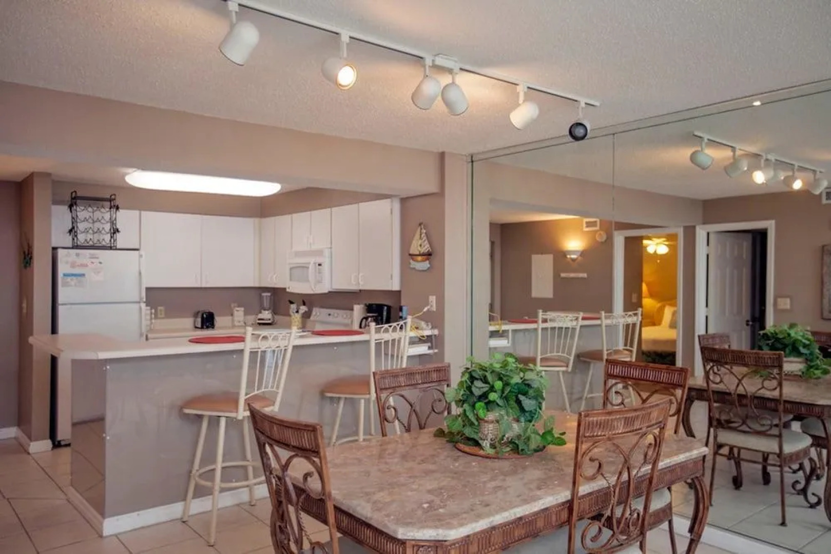 Pelican Beach Resort by Panhandle Getaways