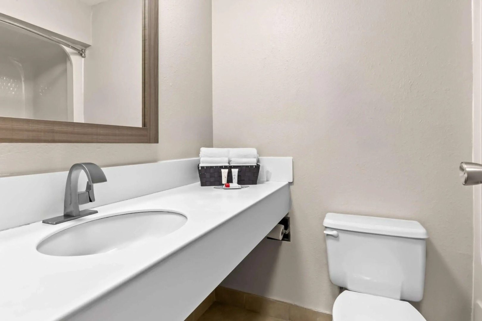 Red Lion Inn & Suites Pontoon Beach