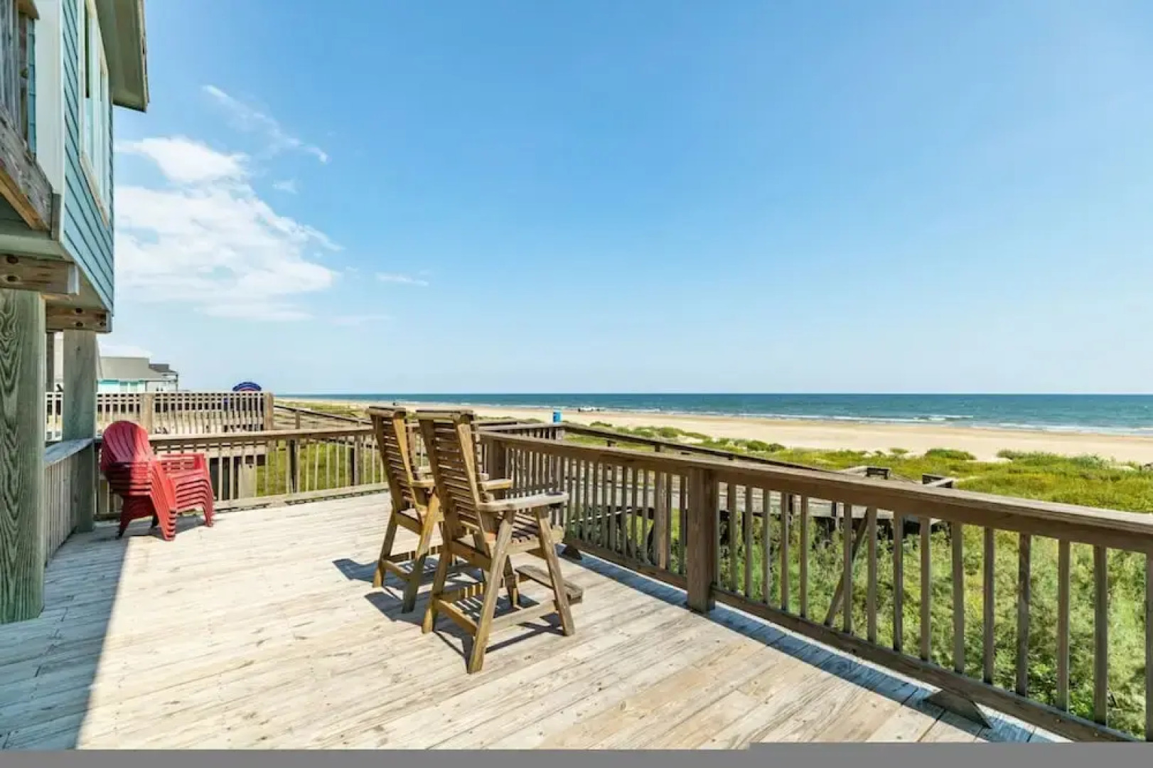 Superb Home With Private Walkover to Beach