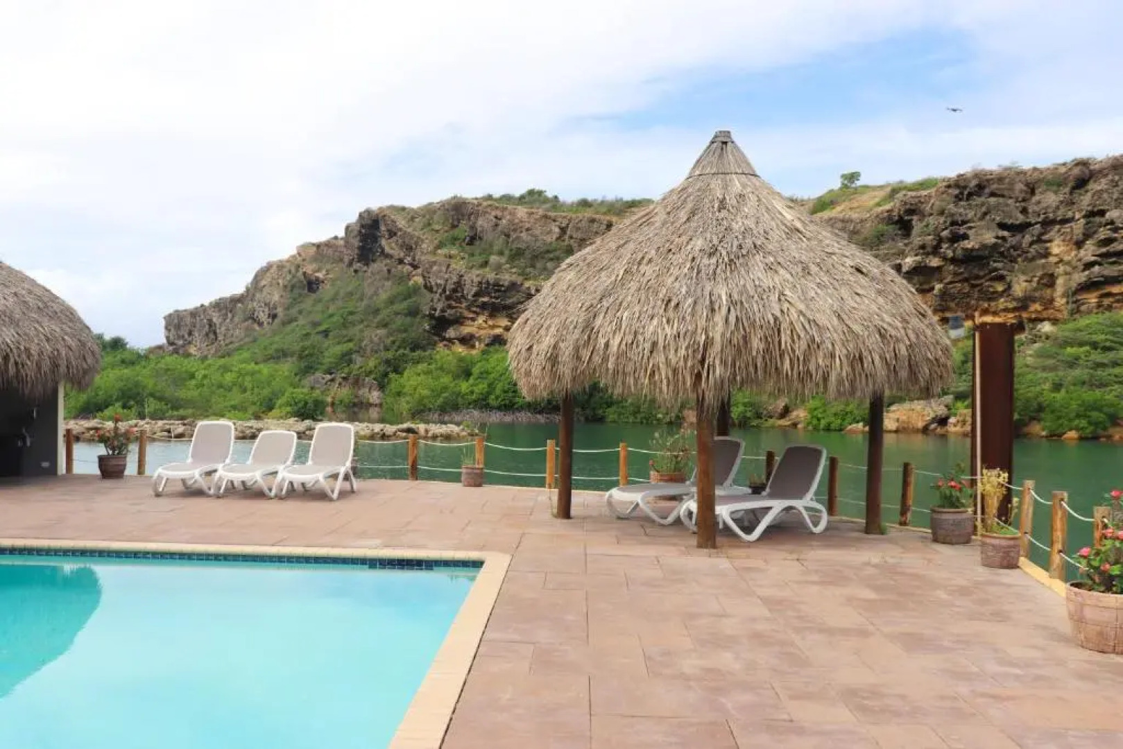 Caribbean Dream Garden View Condo Suite 7