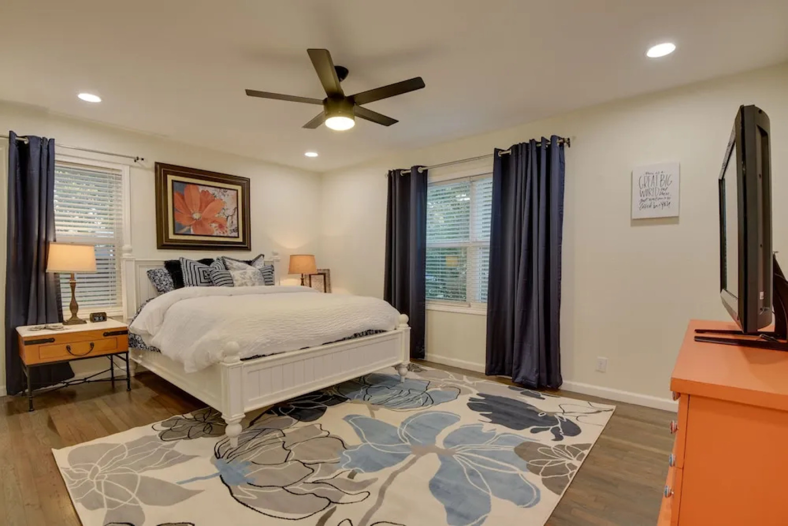 Updated Granbury Home in Historic District!