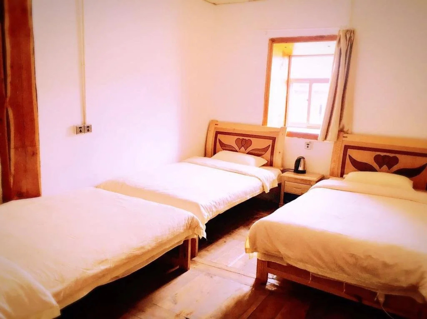 Daocheng Mizang Hostel