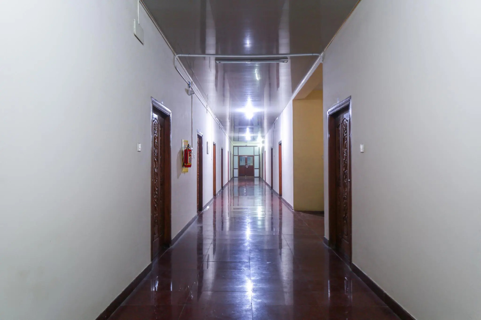 OYO 65953 Hotel Shashva Park