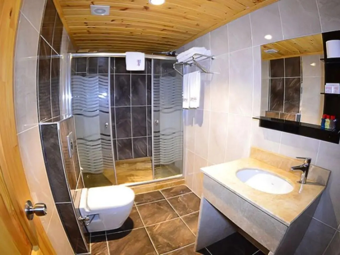 Отель Green Palace Suite 