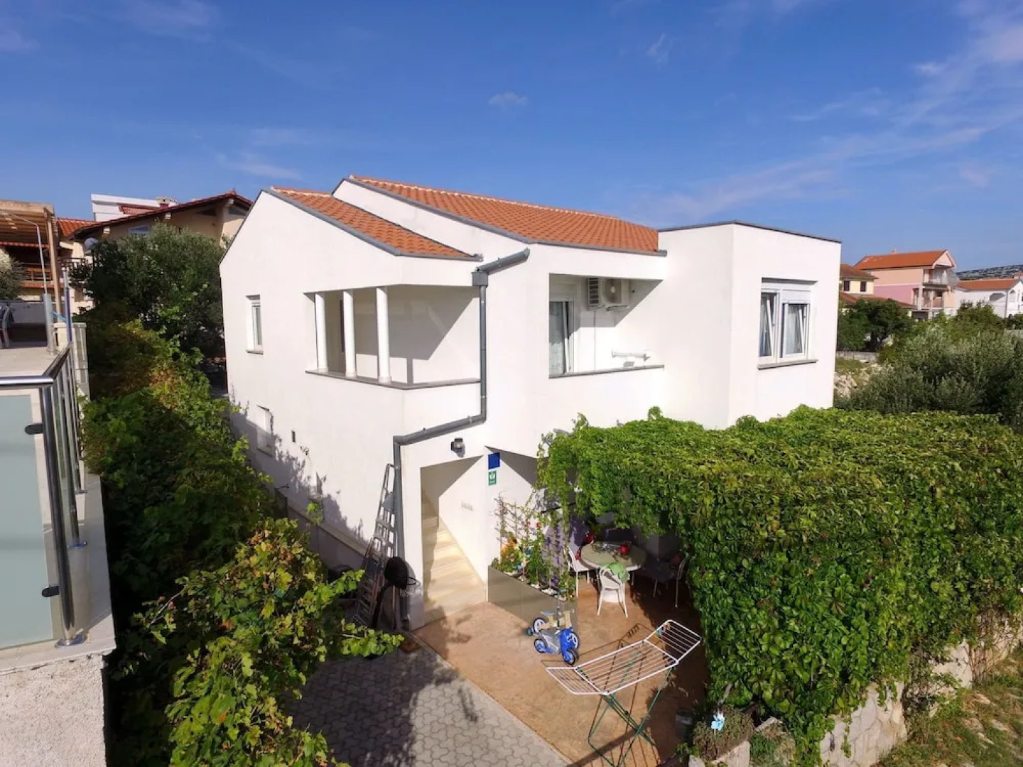 Dajana-with Pool and sea View