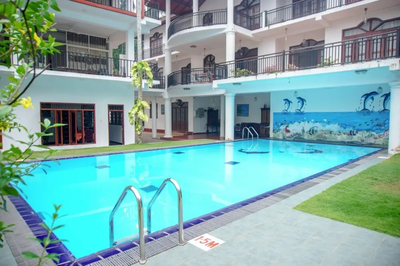 OYO 328 Machan Lanka Hotel