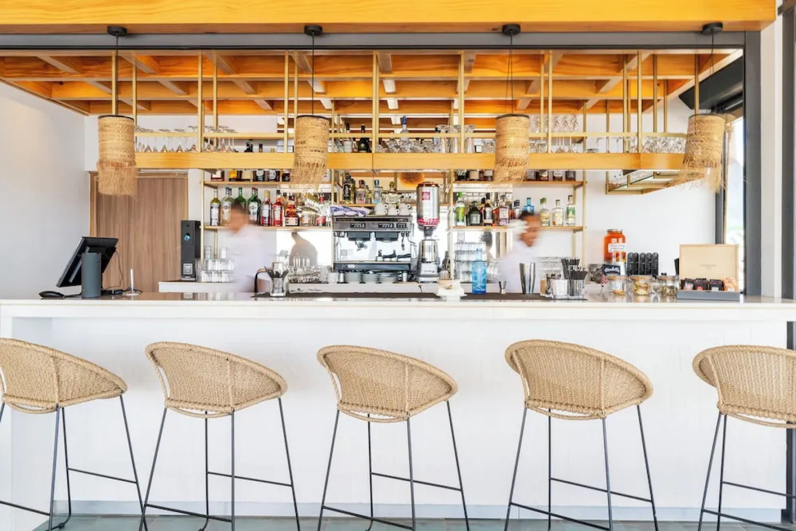 Cook's Bay Hotel and Suites