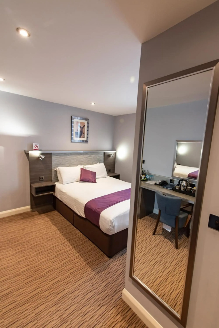 The Hog's Back Hotel & Spa Farnham
