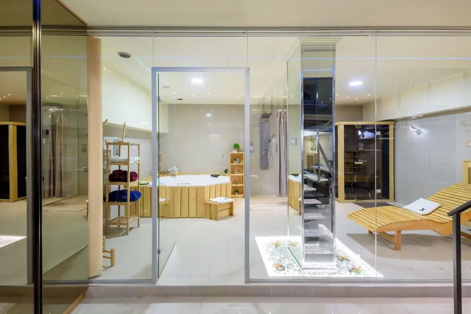 Xspa Apartment Cryptocurrency pay Available