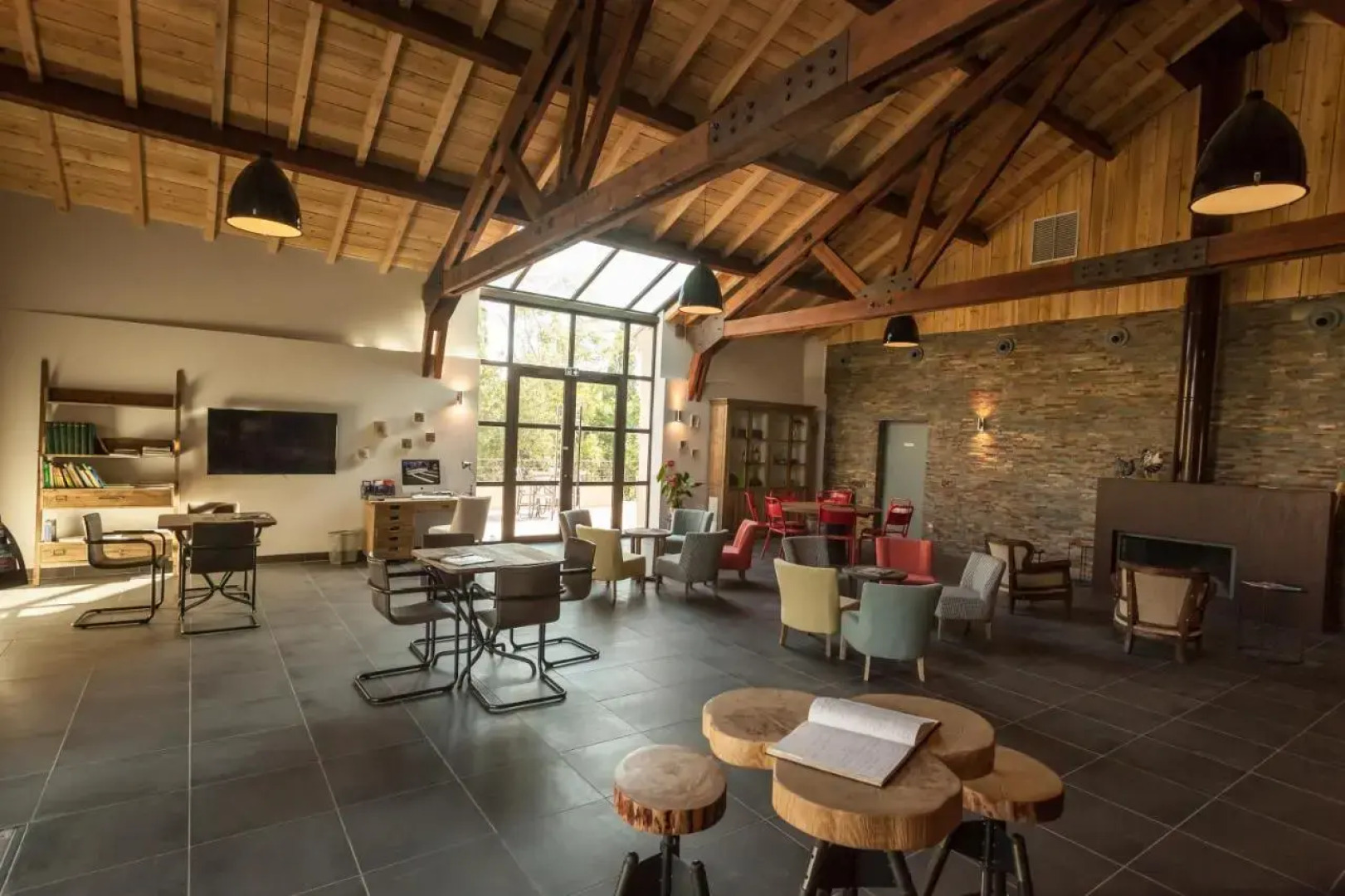 Hotel Les Cabanes Dans Les Bois