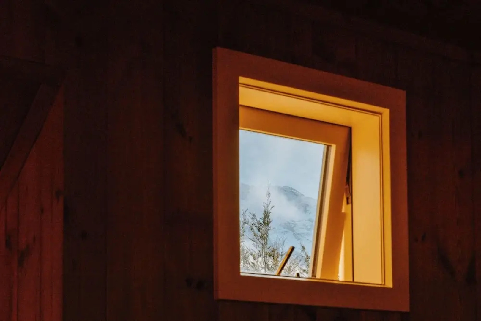 The Great Glenorchy Alpine Base Camp