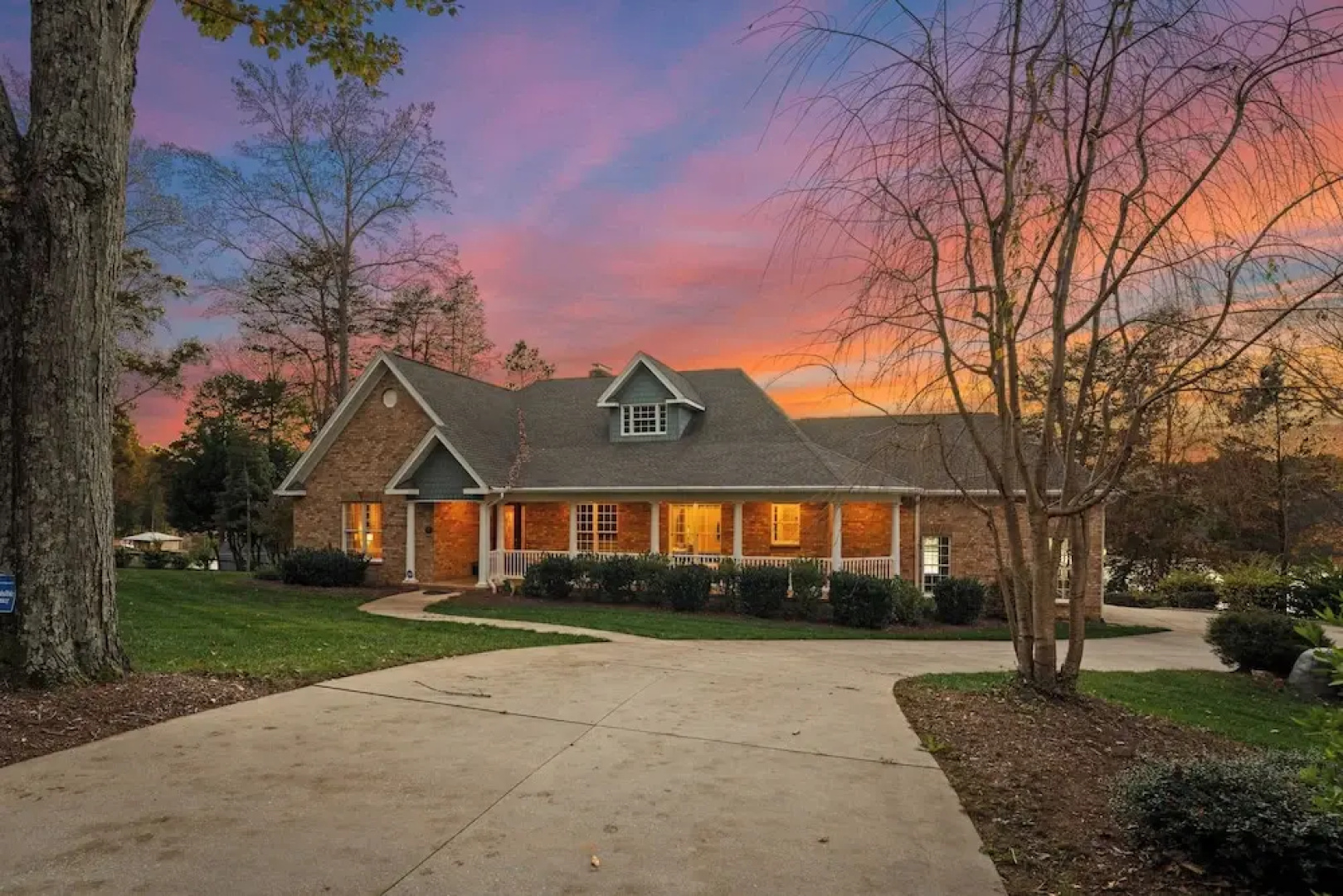 Sunset Pointe by Avantstay Waterfront, Beach, Fire Pit Sleeps 14 5bdr 4BA